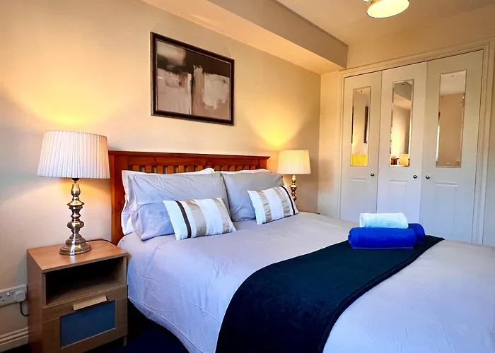 Lejlighed Stylish Modern Flat With Juliet Balcony & Parking *