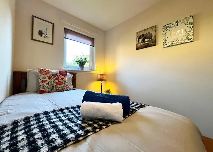 Διαμέρισμα Stylish Modern Flat With Juliet Balcony & Parking Γλασκώβη