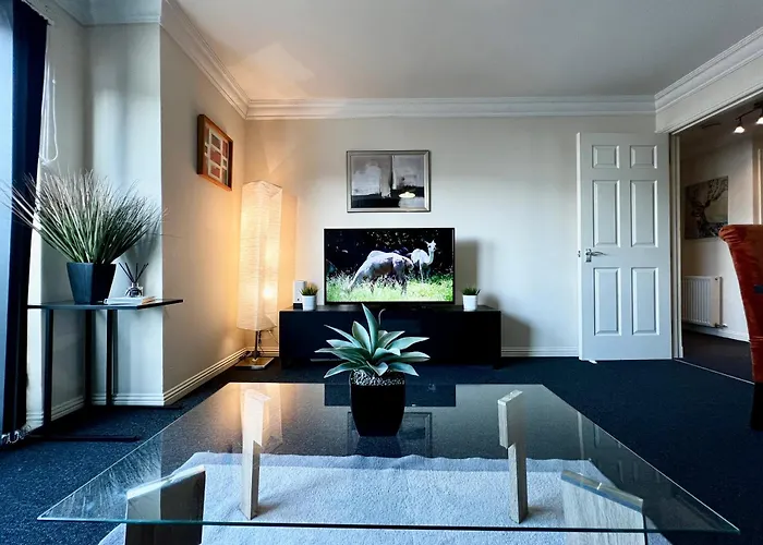 Διαμέρισμα Stylish Modern Flat With Juliet Balcony & Parking *