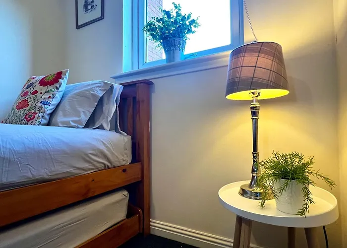 Stylish Modern Flat With Juliet Balcony & Parking Διαμέρισμα Γλασκώβη