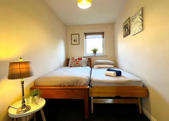 Stylish Modern Flat With Juliet Balcony & Parking Lejlighed