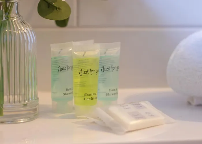 Cosy Palm West End - Pass The Keys *