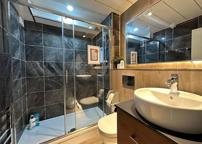 Apartment Floor Of The Building, Spectacular Views! *