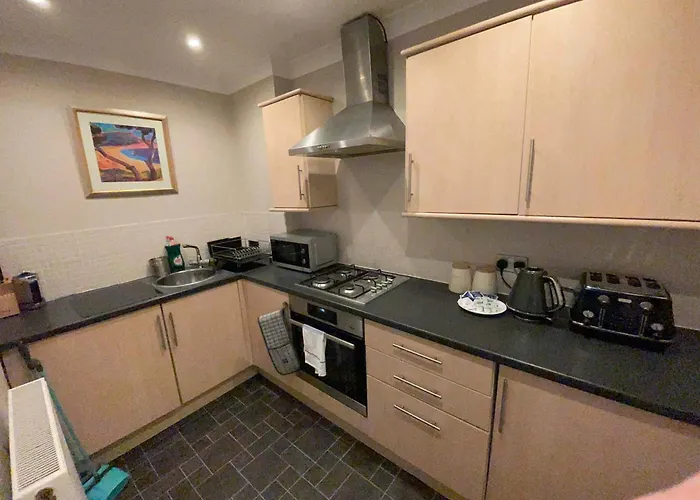 2 Bed West End * Glasgow