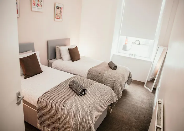 Apartman 4 Beds - Gateway Getaway With Free Parking Glasgow
