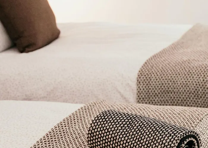 Apartman 4 Beds - Gateway Getaway With Free Parking Glasgow