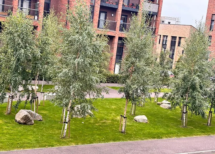 Radiant Homes 2 Bedrooms 2 Bathrooms Free Parking Glasgow