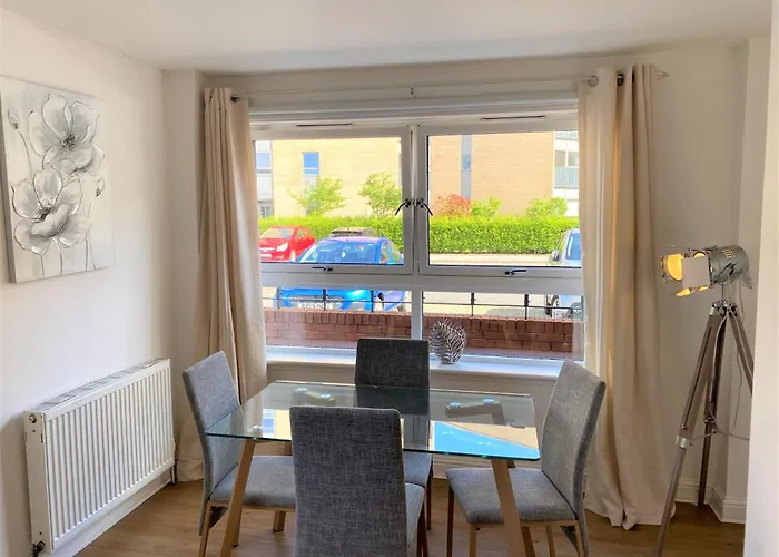 Mathieson - 2 Bedrooms Апартаменты