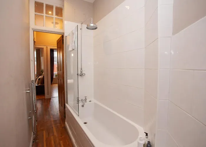 Beautiful 2 Bed Rose St Γλασκώβη