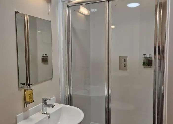 Douglas 3* グラスゴー