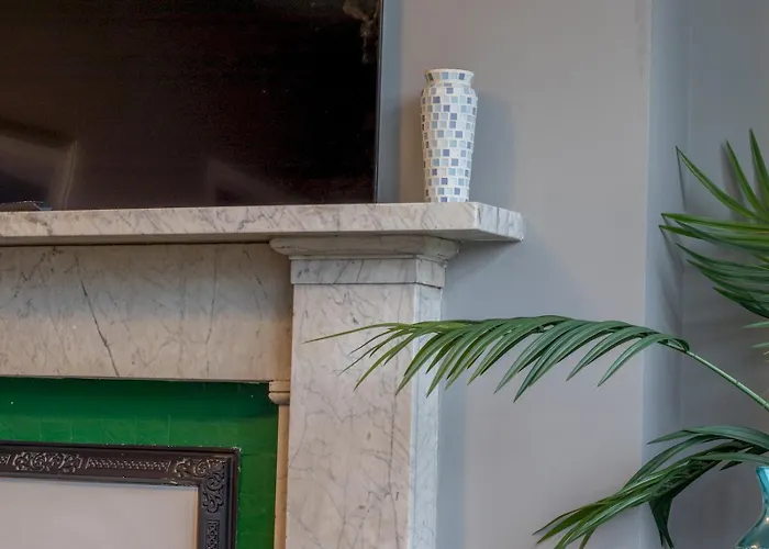 דירה Wonderful West End - Pass The Keys גלאזגו