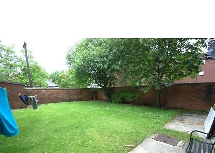 Flat In Close To Local Amenities Apartament