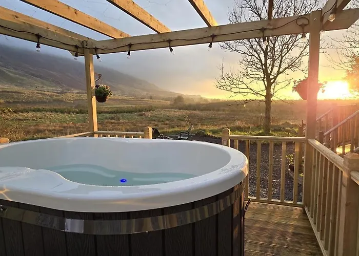 The Fells - Campsie Luxury Pods With Hot Tub * 格拉斯哥