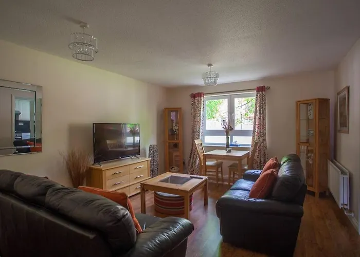 Lejlighed Homely Flat Close To Centre With Free Parking