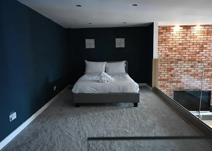 Stunning Centre Duplex Apartman *