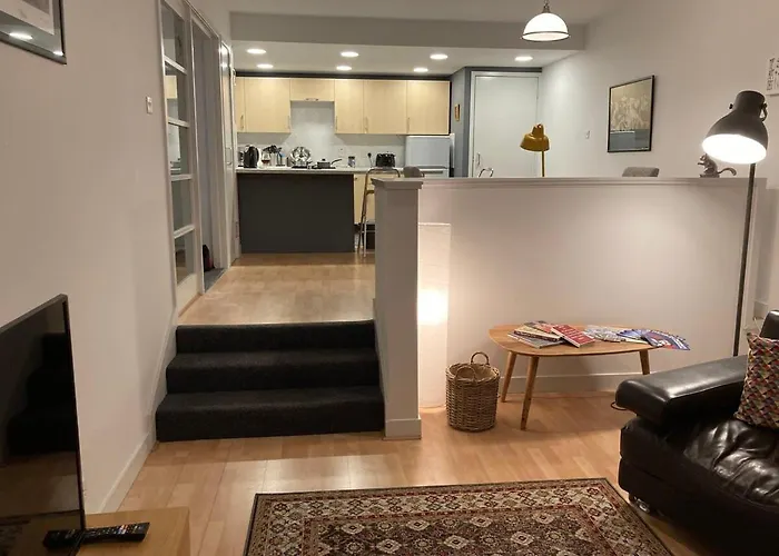 The Art Flat Glasgow