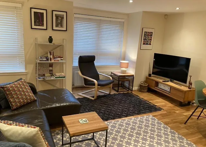 The Art Flat Woodlands * Glasgow