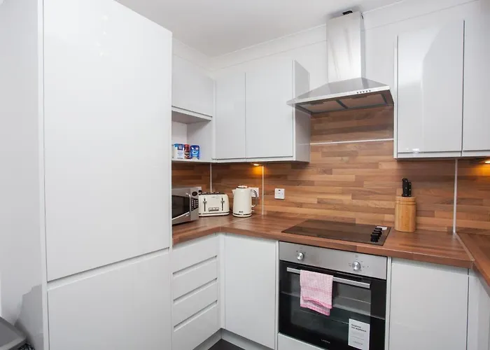 3 Bedroom Duplex With Free Parking Apartament Glasgow