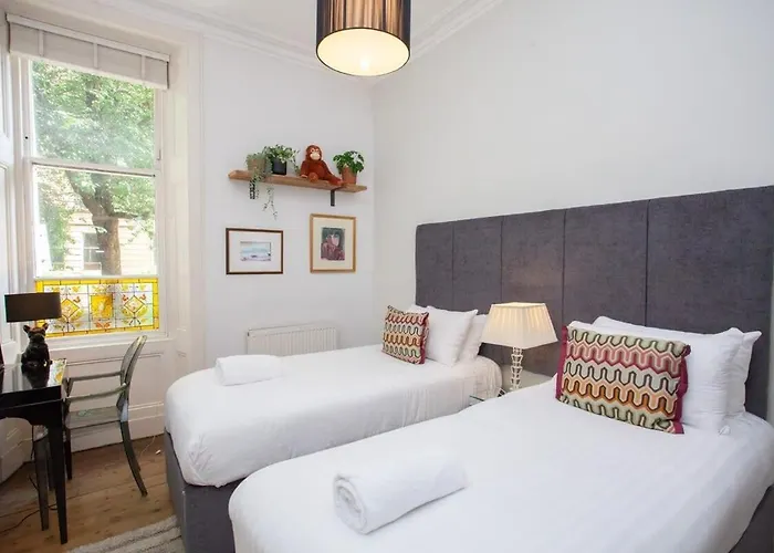 Lovely Flat In Ideal Location Glasgow