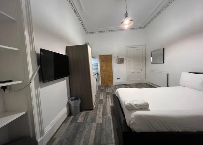 Queens Park * Глазго