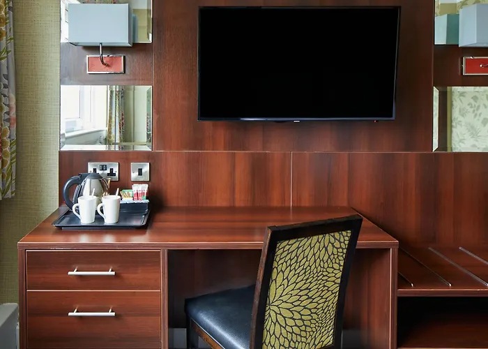 ホテル Leonardo West End