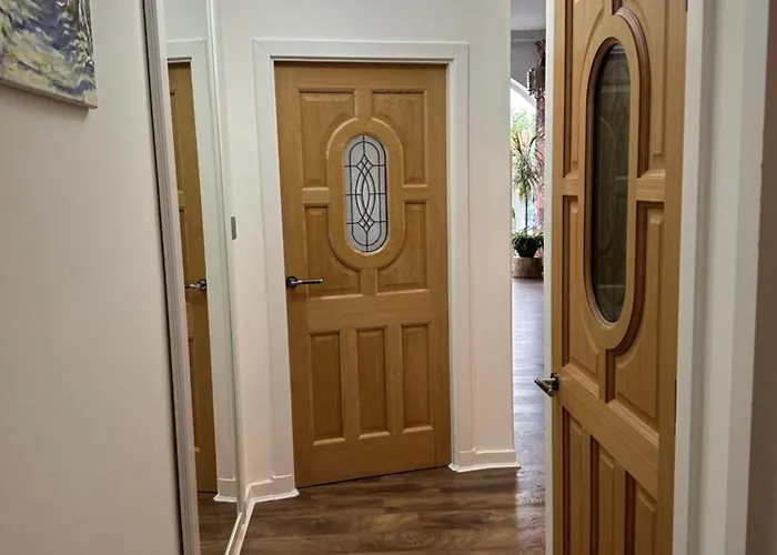 Stunning 2 Bedroom Apartament *