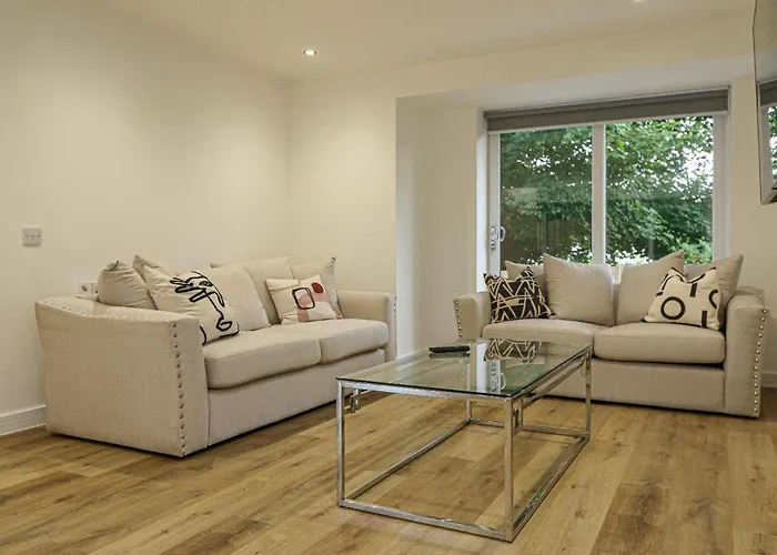 Дом отдыха Wyndford Riverside House Глазго