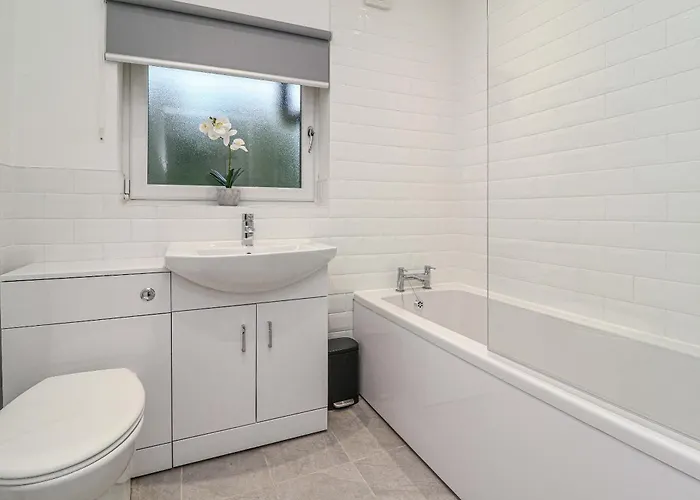 Wyndford Riverside House Дом отдыха Глазго