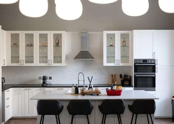 Вилла Extravagant 6 Bed Victorian Townhouse With Hot Tub Глазго