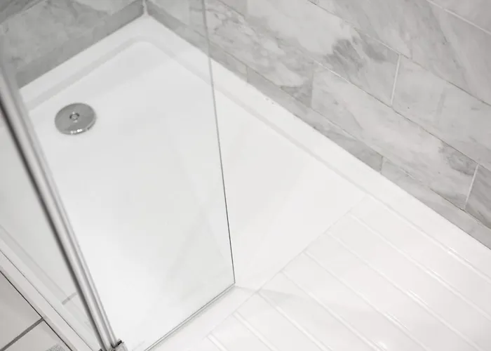 Extravagant 6 Bed Victorian Townhouse With Hot Tub Глазго