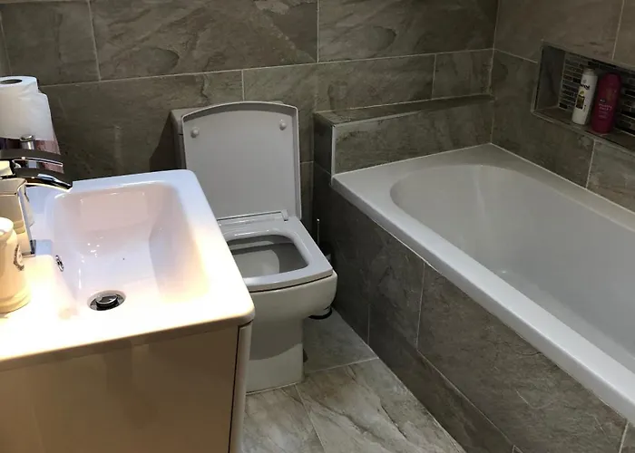 2-bed Sleeps 4 10 Mins To Centre Dom wakacyjny Glasgow