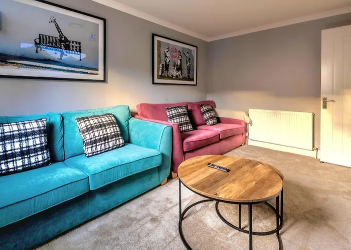 Vakantiehuis Cosy 4 Bedroom In - Free Parking