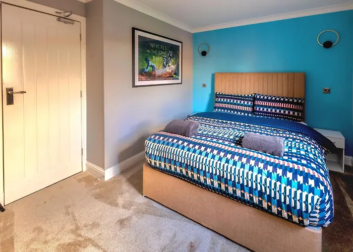 Cosy 4 Bedroom In - Free Parking Vakantiehuis Glasgow