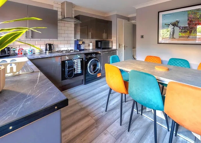 Cosy 4 Bedroom In - Free Parking Casa vacanze Glasgow