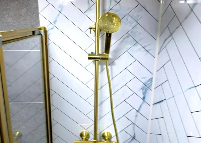 Casa vacanze Cosy 4 Bedroom In - Free Parking *