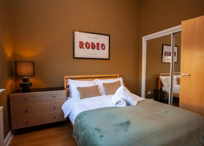 Дом отдыха Getaway With Free Parking Глазго