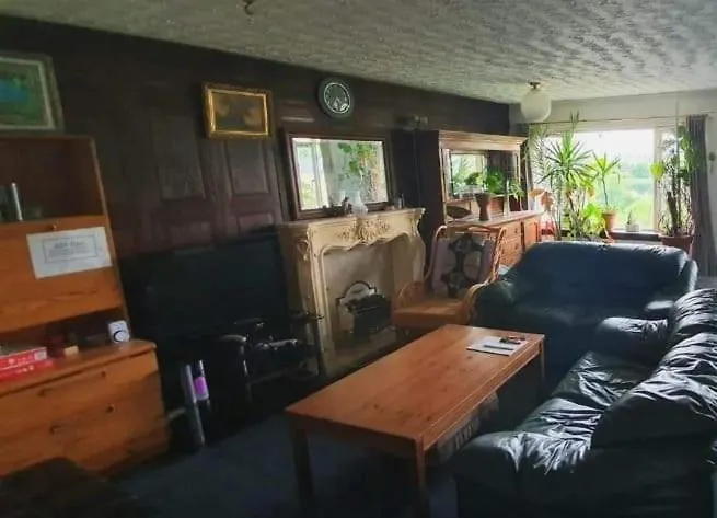 Botanics At Embassy House Pensionat