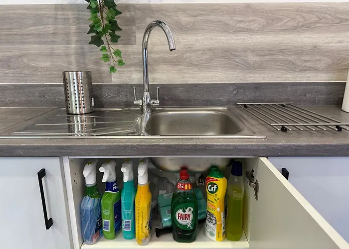 Modern Flat In Free Parking & Wifi Apartamento Glasgow