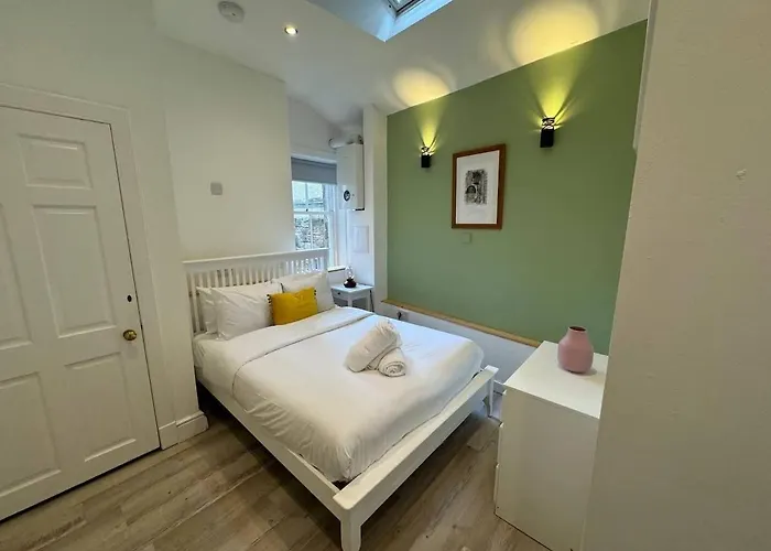 Angel Mews In Heart Of West End *