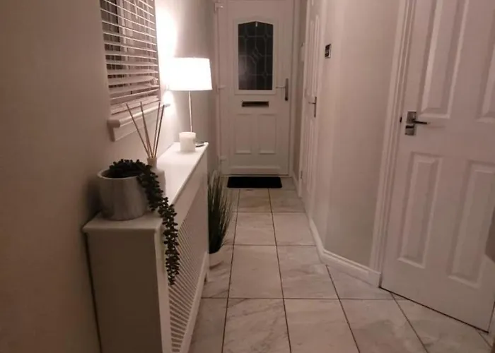 3 Bedroom Sleeps 6 Free Parking Dom wakacyjny Glasgow