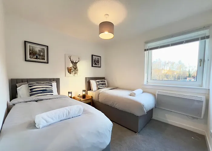 Chic & Cozy 2-bed Flat In - Free Parking Appartamento