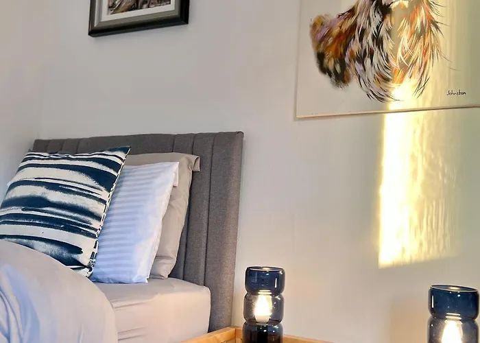 Chic & Cozy 2-bed Flat In - Free Parking Appartamento *