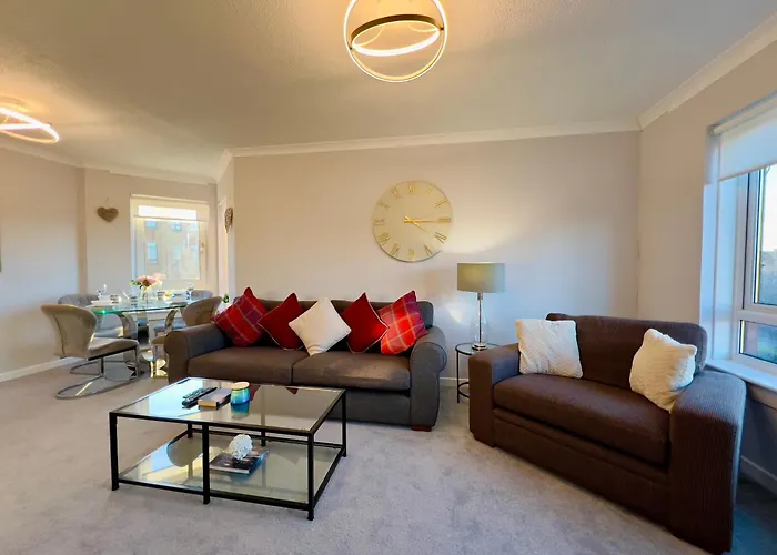 Chic & Cozy 2-bed Flat In - Free Parking Appartamento *