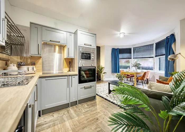 Apartamento Spacious 4 Bedroom Near West End Glasgow