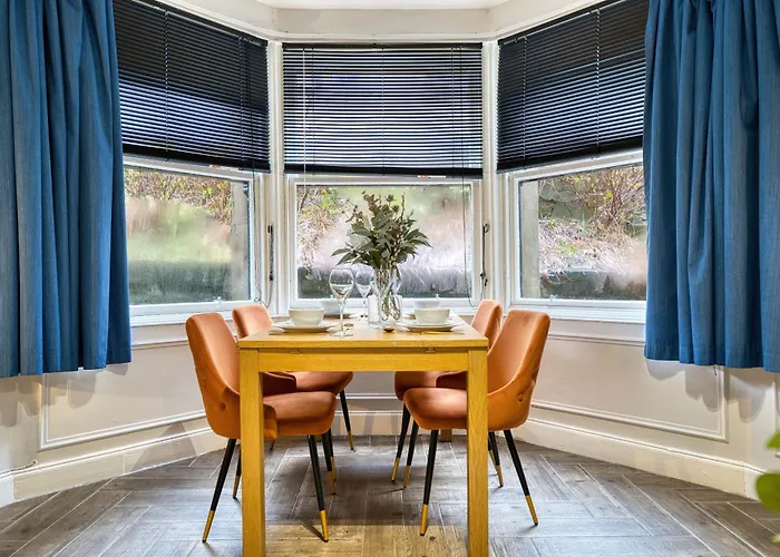 Apartamento Spacious 4 Bedroom Near West End *