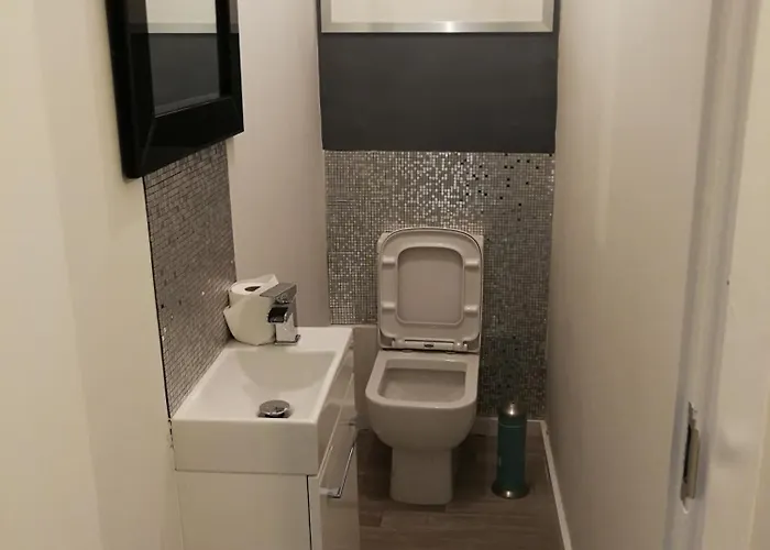 Private In * Glasgow