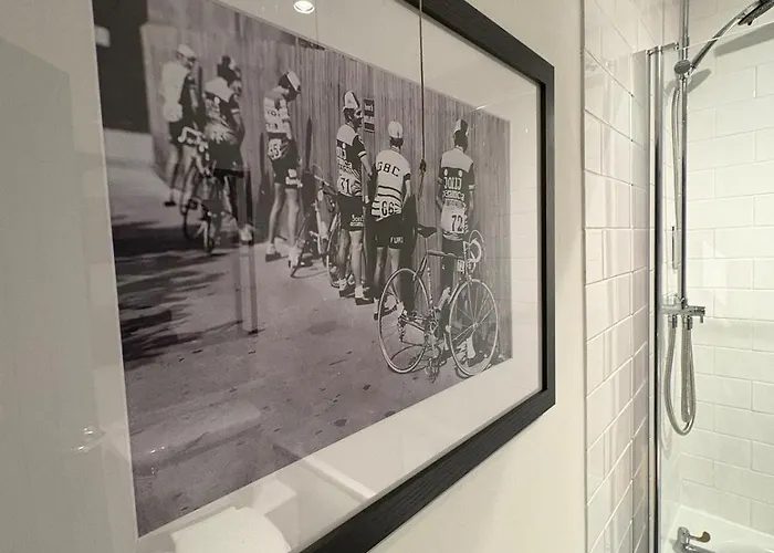 Apartman Quiet Centre, King & Sofa Bed Glasgow