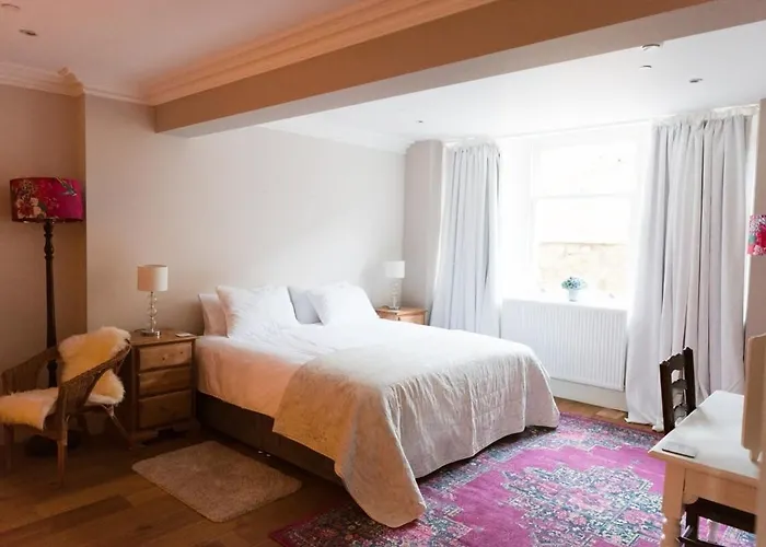 Апартаменты Elegant West End Flat In Глазго