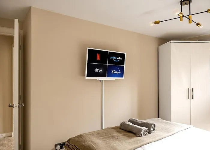 Spacious 3 Bed In With Free Parking 度假居 格拉斯哥