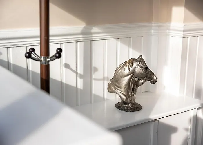 度假居 Spacious 3 Bed In With Free Parking 格拉斯哥